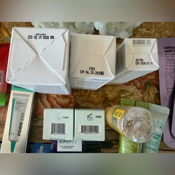 🦋Huge Korean Skincare Bundle - Picture 7 of 14